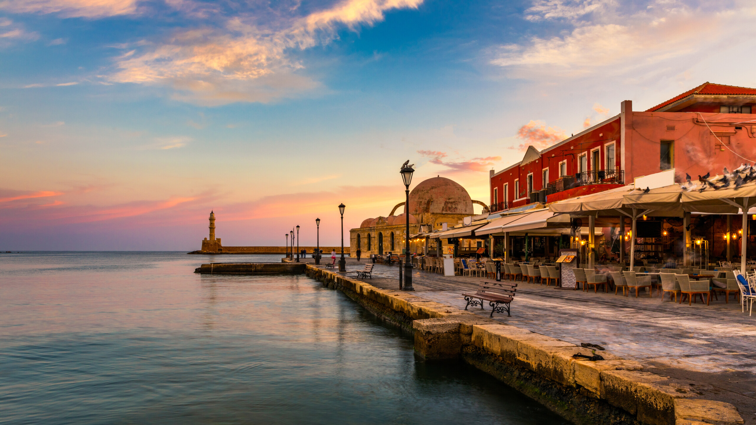 Venetian,Harbour,Of,The,City,Of,Chania,At,Sunrise,With